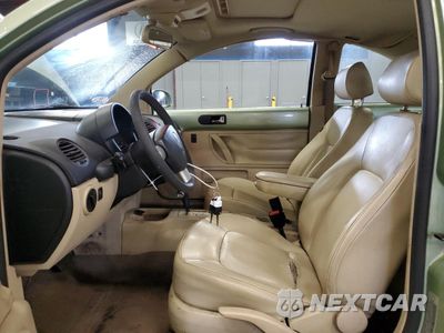 Zdjęcie 7 z 12 samochodu: 2007 VOLKSWAGEN NEW BEETLE 2.5L OPTION PACKAGE 1 VIN:3VWRG31CX7M519560 - miniatura