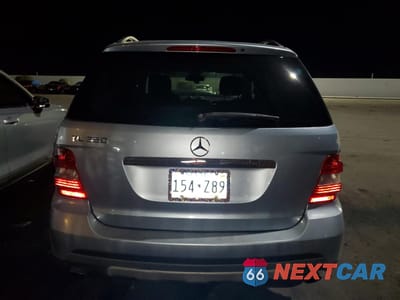 Zdjęcie 6 z 13 samochodu: 2006 MERCEDES-BENZ ML 350 VIN:4JGBB86E16A086642 - miniatura