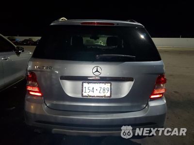 Zdjęcie 6 z 13 samochodu: 2006 MERCEDES-BENZ ML 350 VIN:4JGBB86E16A086642 - miniatura