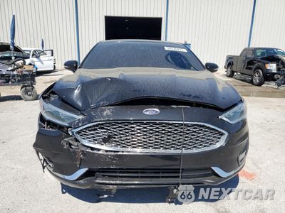 Piąte zdjęcie samochodu w środku: 2019 FORD FUSION TITANIUM VIN:3FA6P0SU1KR161777 - miniatura