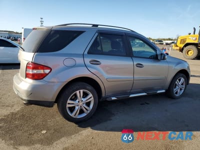 Trzecie zdjęcie samochodu z tyłu: 2006 MERCEDES-BENZ ML 350 VIN:4JGBB86E76A005425 - miniatura