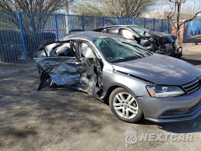 Czwarte zdjęcie samochodu z boku: 2017 VOLKSWAGEN JETTA S VIN:3VW2B7AJ9HM367326 - miniatura