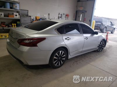 Trzecie zdjęcie samochodu z tyłu: 2018 NISSAN ALTIMA 2.5 VIN:1N4AL3AP7JC237633 - miniatura