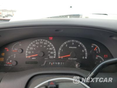Zdjęcie 9 z 13 samochodu: 2001 FORD EXPEDITION XLT VIN:1FMPU16L21LA33149 - miniatura