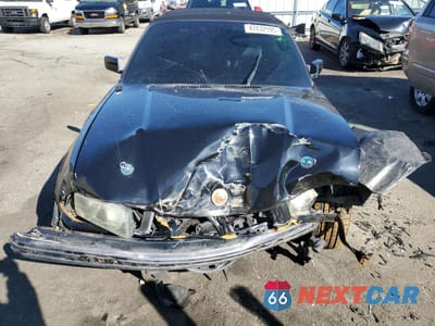 Piąte zdjęcie samochodu w środku: 1998 BMW 323 IC VIN:WBABJ7321WEA16652 - miniatura