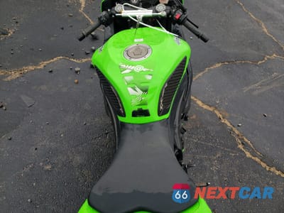 Zdjęcie 6 z 9 samochodu: 2012 KAWASAKI ZX600 R VIN:JKAZX4R19CA037501 - miniatura