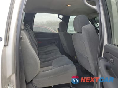 Zdjęcie 10 z 12 samochodu: 2004 CHEVROLET SILVERADO K3500 VIN:1GCHK33294F245071 - miniatura