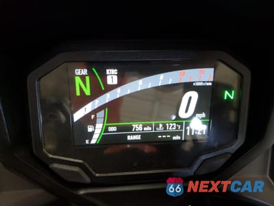 Zdjęcie 7 z 10 samochodu: 2023 KAWASAKI EX650 R VIN:ML5EXER14PDA94832 - miniatura