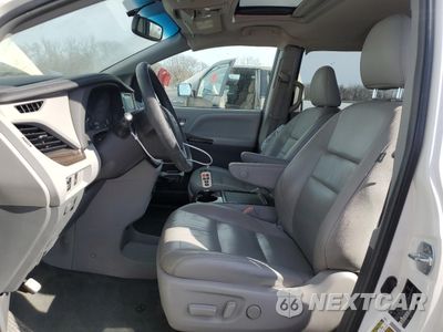 Zdjęcie 7 z 13 samochodu: 2015 TOYOTA SIENNA XLE VIN:5TDYK3DC0FS662380 - miniatura