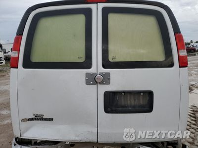 Zdjęcie 10 z 15 samochodu: 2021 CHEVROLET EXPRESS G2500 VIN:1GCWGAFP5M1173481 - miniatura