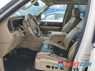 Zdjęcie 7 z 14 samochodu: 2008 LINCOLN NAVIGATOR VIN:5LMFU28538LJ08142 - miniatura