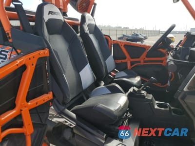 Zdjęcie 6 z 10 samochodu: 2015 POLARIS RZR XP 1000 EPS VIN:3NSVDE992FF428458 - miniatura