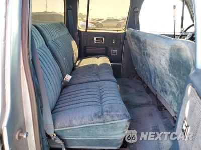 Zdjęcie 12 z 15 samochodu: 1989 CHEVROLET SUBURBAN R1500 VIN:1GNER16KXKFJ13326 - miniatura