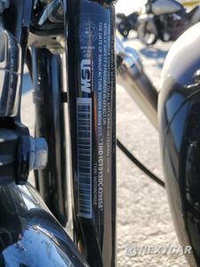 Zdjęcie 9 z 9 samochodu: 2013 HARLEY-DAVIDSON XL1200 C VIN:1HD1CT313DC439858 - miniatura