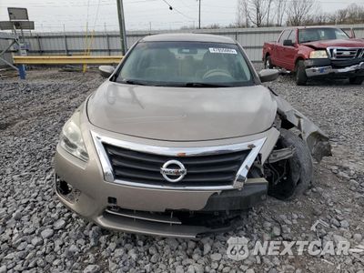 Piąte zdjęcie samochodu w środku: 2015 NISSAN ALTIMA 2.5 VIN:1N4AL3AP9FN364718 - miniatura