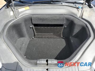 Zdjęcie 11 z 12 samochodu: 2014 TESLA MODEL S VIN:5YJSA1H16EFP58149 - miniatura