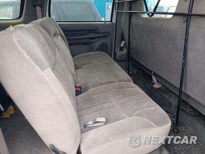Zdjęcie 10 z 12 samochodu: 2000 FORD EXCURSION XLT VIN:1FMSU41F8YEE41800 - miniatura