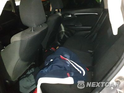 Zdjęcie 10 z 12 samochodu: 2017 HONDA FIT EX VIN:JHMGK5H76HS005113 - miniatura