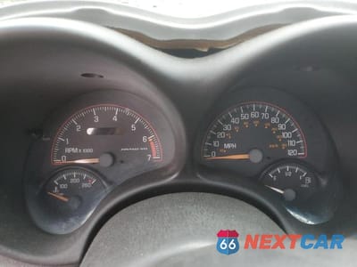 Zdjęcie 9 z 12 samochodu: 2001 PONTIAC GRAND AM SE VIN:1G2NE52T61M642054 - miniatura