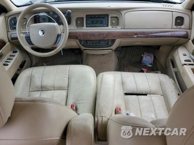 Zdjęcie 8 z 14 samochodu: 2010 MERCURY GRAND MARQUIS LS VIN:2MEBM7FV8AX605314 - miniatura