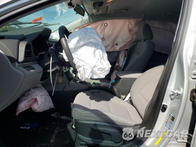 Zdjęcie 7 z 12 samochodu: 2019 HYUNDAI ELANTRA SE VIN:5NPD74LF3KH452891 - miniatura