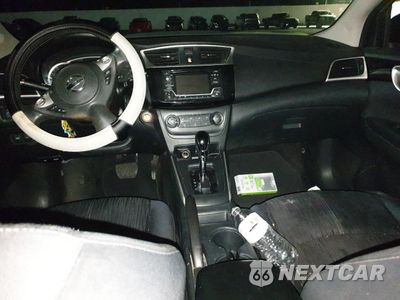 Zdjęcie 8 z 12 samochodu: 2016 NISSAN SENTRA S VIN:3N1AB7AP6GY213590 - miniatura
