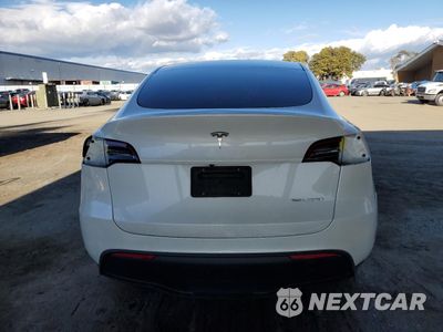 Zdjęcie 6 z 16 samochodu: 2023 TESLA MODEL Y VIN:7SAYGAEE2PF738910 - miniatura