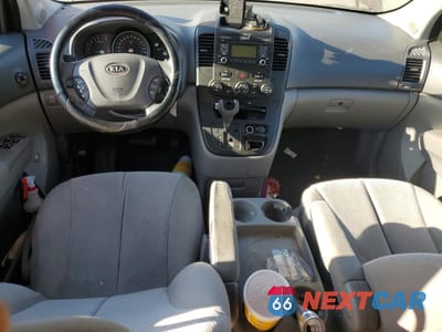 Zdjęcie 8 z 14 samochodu: 2011 KIA SEDONA LX VIN:KNDMG4C73B6369139 - miniatura