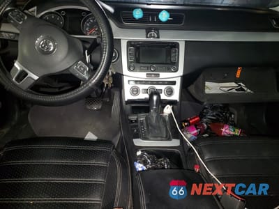 Zdjęcie 8 z 12 samochodu: 2014 VOLKSWAGEN CC SPORT VIN:WVWBP7AN6EE506742 - miniatura