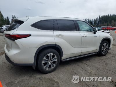 Trzecie zdjęcie samochodu z tyłu: 2020 TOYOTA HIGHLANDER HYBRID XLE VIN:5TDGBRCH0LS505472 - miniatura