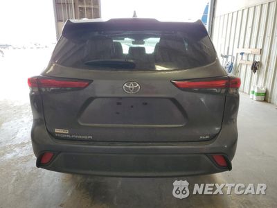 Zdjęcie 6 z 14 samochodu: 2022 TOYOTA HIGHLANDER XLE VIN:5TDGZRAH2NS538247 - miniatura
