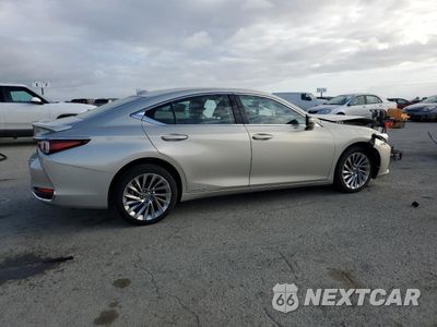 Trzecie zdjęcie samochodu z tyłu: 2019 LEXUS ES 300H VIN:JTHB21B13K2001857 - miniatura