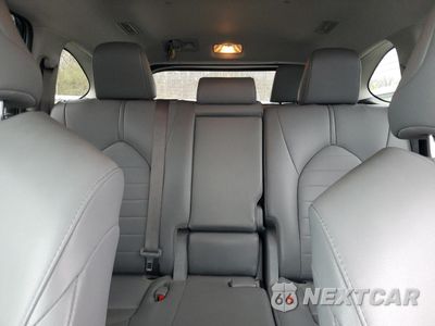 Zdjęcie 10 z 16 samochodu: 2021 TOYOTA HIGHLANDER XLE VIN:5TDHZRBH9MS104831 - miniatura
