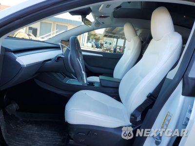 Zdjęcie 7 z 16 samochodu: 2023 TESLA MODEL Y VIN:7SAYGAEE2PF738910 - miniatura