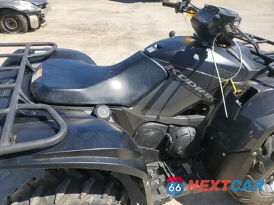 Piąte zdjęcie samochodu w środku: 2023 YAMAHA YFM700 VIN:5Y4AMH7E2PA101027 - miniatura
