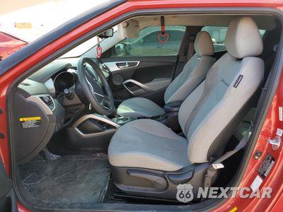 Zdjęcie 7 z 12 samochodu: 2012 HYUNDAI VELOSTER VIN:KMHTC6AD6CU042853 - miniatura