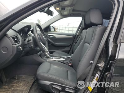 Zdjęcie 7 z 13 samochodu: 2015 BMW X1 SDRIVE28I VIN:WBAVM1C53FVW57424 - miniatura