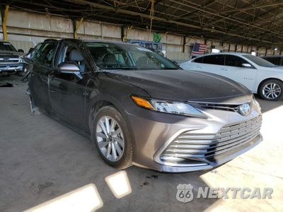 Czwarte zdjęcie samochodu z boku: 2024 TOYOTA CAMRY LE VIN:4T1C11AK4RU885966 - miniatura