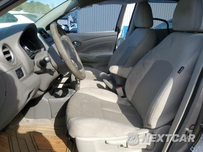 Zdjęcie 7 z 13 samochodu: 2016 NISSAN VERSA S VIN:3N1CN7AP4GL842715 - miniatura