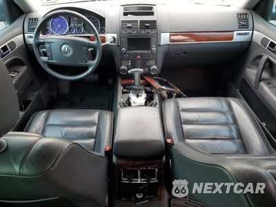 Zdjęcie 8 z 13 samochodu: 2006 VOLKSWAGEN TOUAREG 3.2 VIN:WVGZG77L36D005914 - miniatura