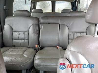 Zdjęcie 10 z 15 samochodu: 1999 CHEVROLET SUBURBAN C1500 VIN:3GNEC16R6XG254396 - miniatura