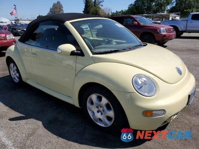 Czwarte zdjęcie samochodu z boku: 2003 VOLKSWAGEN NEW BEETLE GLS VIN:3VWCK21Y43M310335 - miniatura