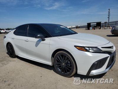 Czwarte zdjęcie samochodu z boku: 2021 TOYOTA CAMRY XSE VIN:4T1K61AK2MU436520 - miniatura
