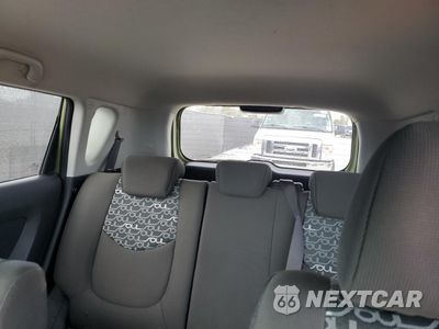 Zdjęcie 10 z 14 samochodu: 2010 KIA SOUL + VIN:KNDJT2A29A7033062 - miniatura