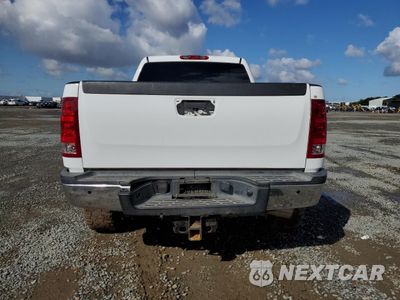 Zdjęcie 6 z 12 samochodu: 2011 GMC SIERRA K2500 SLT VIN:1GT121C86BF104532 - miniatura