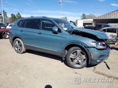 Czwarte zdjęcie samochodu z boku: 2021 VOLKSWAGEN TIGUAN SE VIN:3VV3B7AX8MM104042 - miniatura