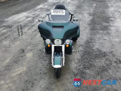 Piąte zdjęcie samochodu w środku: 2021 HARLEY-DAVIDSON FLHTCUTG VIN:1HD1MAF18MB850577 - miniatura