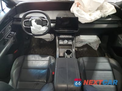 Zdjęcie 8 z 14 samochodu: 2024 LINCOLN NAUTILUS RESERVE VIN:5LMPJ8KA0RJ844569 - miniatura