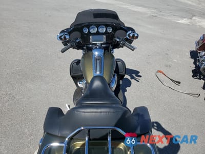 Zdjęcie 6 z 8 samochodu: 2018 HARLEY-DAVIDSON FLHTK ULTRA LIMITED VIN:1HD1KED32JB660044 - miniatura