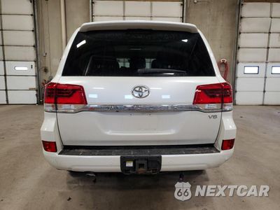 Zdjęcie 6 z 17 samochodu: 2020 TOYOTA LAND CRUISER VX-R VIN:JTMCY7AJ0L4089992 - miniatura